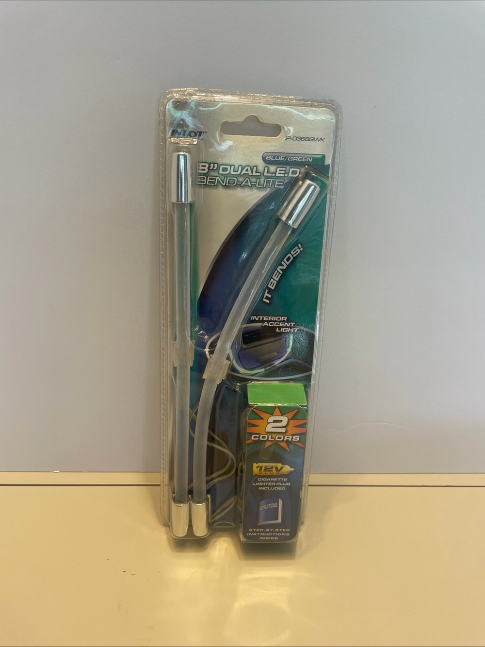 PILOT AUTOMOTIVE 8 IN. DUAL LED BEND-A-LIGHT. Blue-Green. IP-036BGWZ